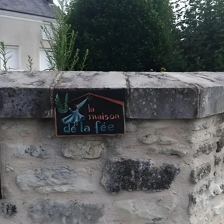 La Maison De La Fée * Saint-Genest-d'Ambiere